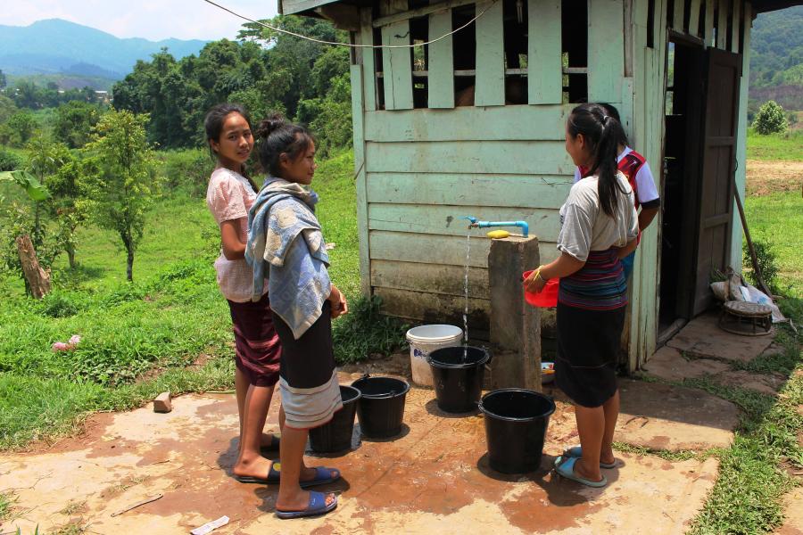 Water supply in rural Laos - Photo